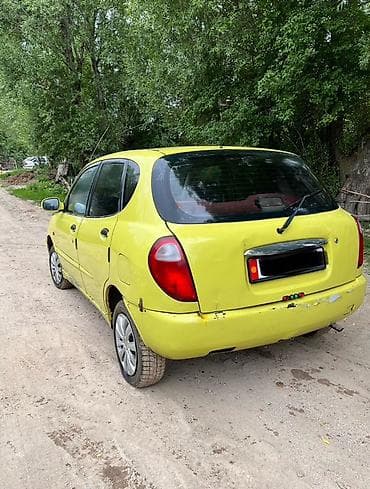 с4 2: Daihatsu Sirion: 1998 г., 0.8 л, Механика, Бензин, Хэтчбэк — 4