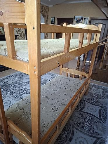 подушка из синтепона: Двухъярусная кровать из натурального дерева. - Материал: массив — 4