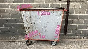 Металлический контейнер на колесах для мусора/строительных отходов