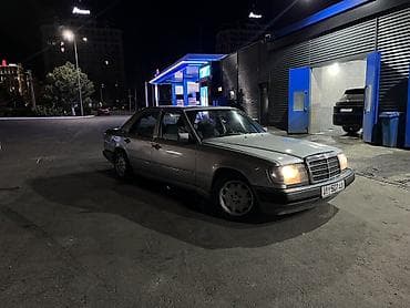 Mercedes-Benz W124: 1988 г., 2.3 л, Механика, Бензин, Седан