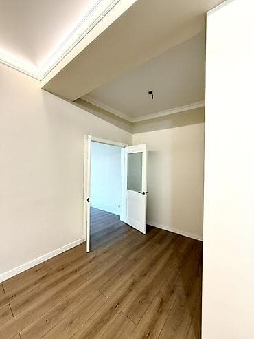 Продажа квартир: 2 комнаты, 102 м², 2 этаж — 4