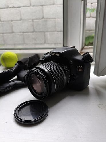 scher khan: Зеркальная камера Canon EOS 550D с объективом Canon EF‑S 18–55mm IS в — 2