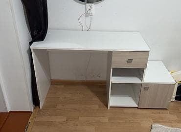 bed table: Туалетный/рабочий стол с системой хранения. СРОЧНАЯ ПРОДАЖА В СВЯЗИ С — 2