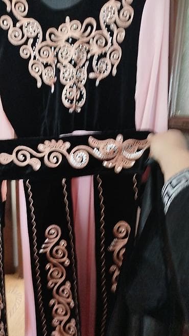 Взрослые карнавальные костюмы: Национальный костюм, Женский — 1