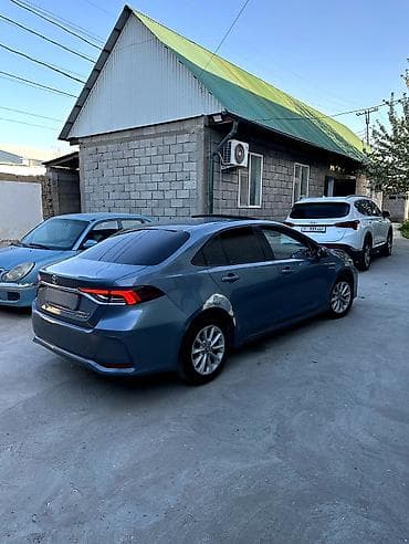 Унаа сатуу: Toyota Corolla: 2021 г., 1.8 л, Автомат, Гибрид, Седан — 5
