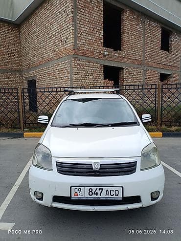 Продажа авто: Toyota Raum: 2003 г., 1.5 л, Хэтчбэк — 4