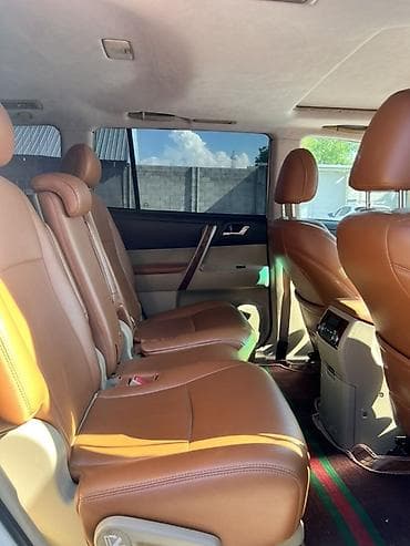 Унаа сатуу: Toyota Highlander: 2015 г., 3.5 л, Автомат, Бензин, Кроссовер — 6