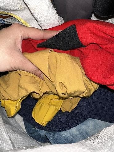 пуховик тёплый: Микс одежды в мешках 1500 с Один мешок, всего их 5 Одежда — 4