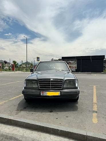 Mercedes-Benz W124: 1994 г., 2 л, Механика, Бензин, Седан