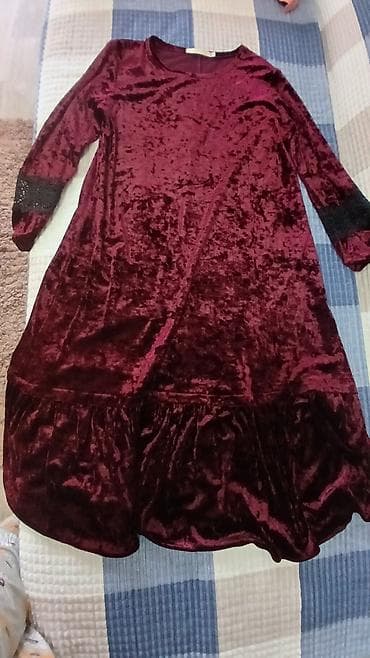 вечерние наряды для полных: Бархатные платья; бордового и чёрного цвета. Размер 50-52 - — 4