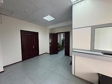 Кыймылсыз мүлк: Кеңселерди ижаралоо, 136 м², Турак комплексинде, Тоолор көрүнүп турат, 1-катар, Жабдуулары менен — 7