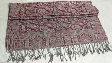 Шарф новый. Размер 70*170 сантиметров. Цвет бордовый с серебристым