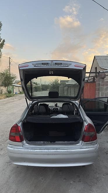 jac t9: Mitsubishi Carisma: 2001 г., 1.6 л, Механика, Бензин, Седан — 6