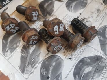 продать швейную машинку на запчасти: Zd30, болт маховика. Ниссан Патрол, Эльгранд, Патфандер. Patrol — 1