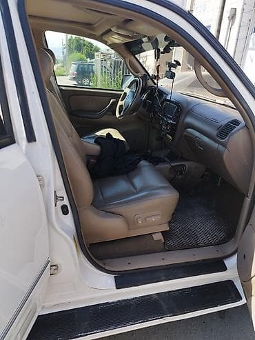 kaiyi e5: Toyota Sequoia: 2002 г., 4.7 л, Автомат, Газ, Внедорожник — 7