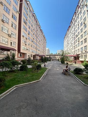 70: 1 комната, 34 м², Золотой квадрат Элитка, 10 этаж, Евроремонт — 1