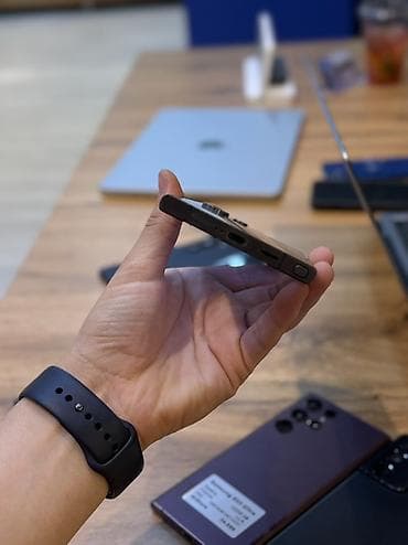 ipxone x: Samsung Galaxy S24 Ultra, Б/у, 256 ГБ, цвет - Черный, В рассрочку, 1 SIM, eSIM — 5