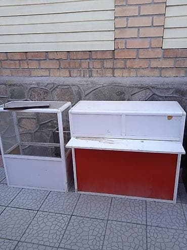 Торговые витрины и прилавки для магазина/островка. Состав: - — 1