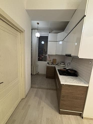 разделитель комнаты: Просторная светлая комната с отдельной гардеробной зоной и ббольшим — 6