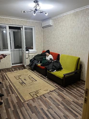 Квартиры: 3 комнаты, Собственник, С мебелью частично — 9