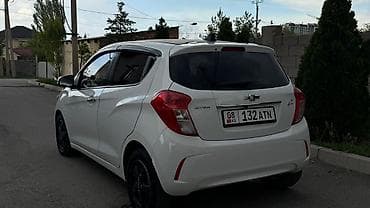 launch 431: Chevrolet Spark: 2016 г., 1 л, Автомат, Бензин, Хэтчбэк — 2