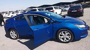 электромобиль желмаян: Chevrolet Volt: 2016 г., 1.5 л, Автомат, Гибрид, Лифтбек — 3