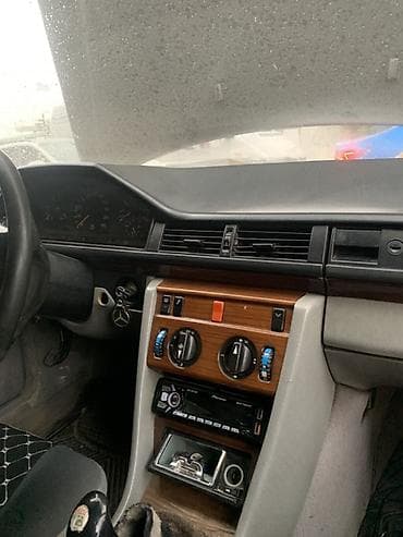 мерс 124 дверь: Mercedes-Benz W124: 1990 г., 0.2 л, Механика, Бензин, Седан — 2