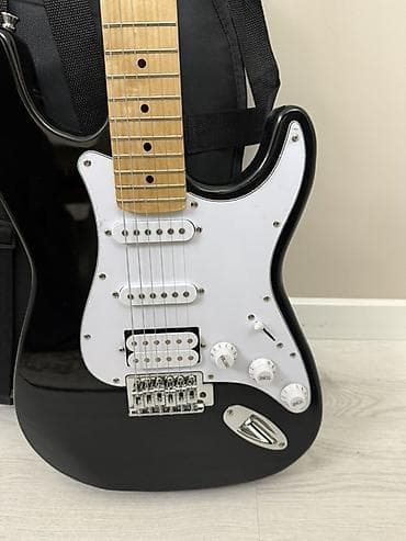 электрогитар: Электрогитара формата Stratocaster с чехлом - Корпус: классическая — 3