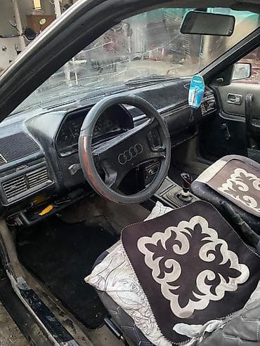 тунуке бу: Audi 100: 1987 г., Кол менен иштөөчү, Бензин — 2
