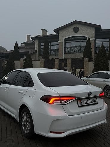 на короллу: Toyota Corolla: 2019 г., 1.8 л, Автомат, Бензин, Седан — 6