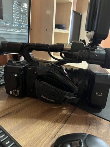 микра наушник: Профессиональная видеокамера Panasonic 4K (серия UX) - Запись в 4K — 4