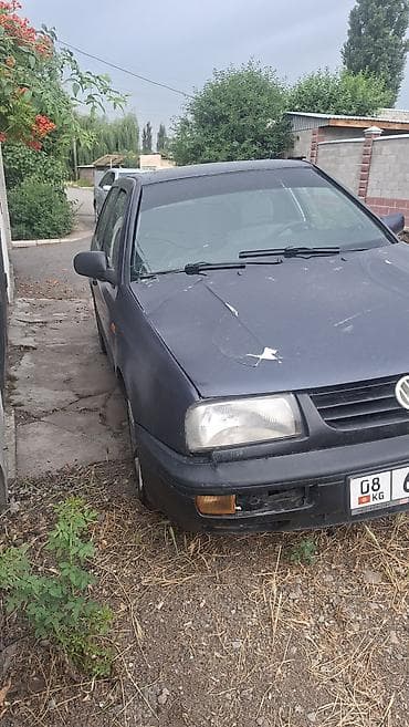 Продажа авто: Volkswagen Vento: 1994 г., 1.8 л, Механика, Бензин, Седан — 4