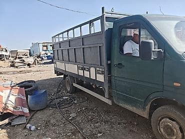 Продаётся грузовой фургон Mercedes‑Benz Sprinter 412D, зелёный, с — 3