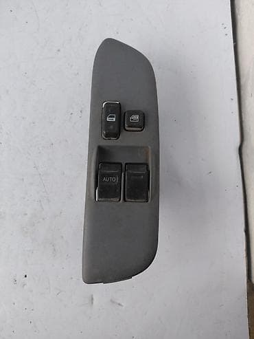 rav 4 2018: Центральная консоль Toyota 2003 г., Б/у, Оригинал, Япония — 1