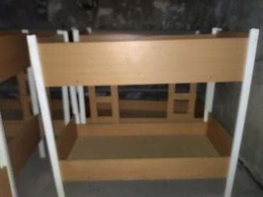 двух яростный кровати: Двухъярусные детские кровати из ЛДСП и металла.Конструкция:два — 4