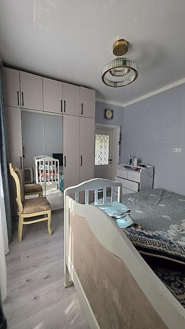 недвижимости: 🏡 Продается просторный 2-этажный дом в Бишкеке! район рынка Баят ✅ — 9