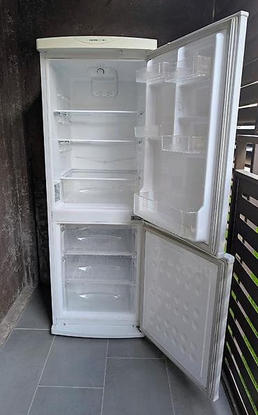 Техника и электроника: Холодильник LG, Двухкамерный — 1