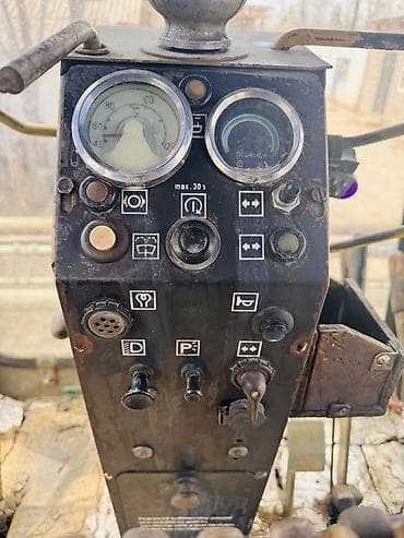 самоходный: Самоходная косилка-жатка Fortschritt E 302 - Тип: самоходная — 5