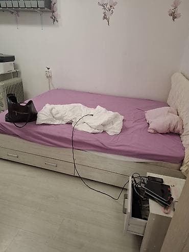 single bed: Двуспальная кровать, Б/у, С матрасом, длина - 200 см — 6