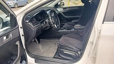 camry 2010: Hyundai Sonata: 2019 г., 2 л, Автомат, Газ, Седан — 5