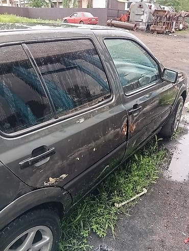 Volkswagen: Volkswagen Vento: 1992 г., 1.8 л, Механика, Бензин, Седан — 6