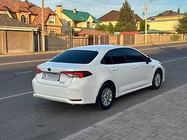 corolla e120: Toyota Corolla: 2022 г., 1.8 л, Вариатор, Гибрид, Седан — 2