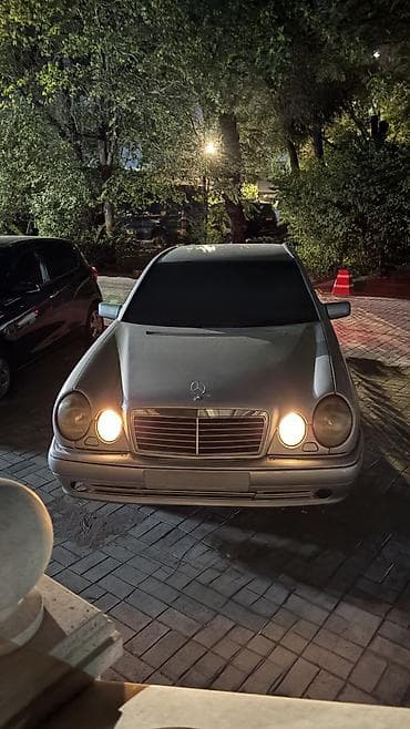 Продажа авто: Mercedes-Benz E-Class: 1998 г., 3.2 л, Автомат, Бензин, Седан — 6