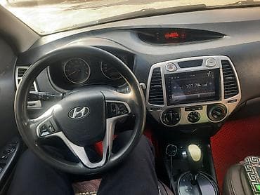 audi c4 2 8: Hyundai i20: 2010 г., 1.4 л, Автомат, Бензин, Хэтчбэк — 2