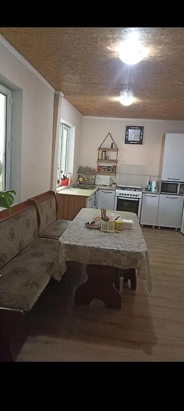 Дома: 65 м², 4 комнаты, Парковка, Забор, огорожен — 8