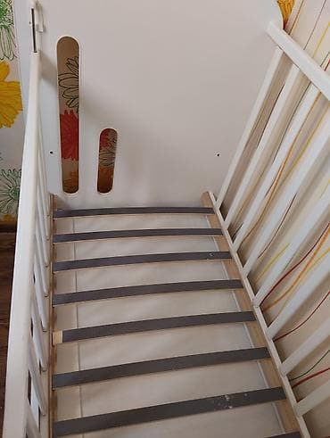 спальний: Детская кроватка с маятниковым механизмом и опускающейся передней — 4