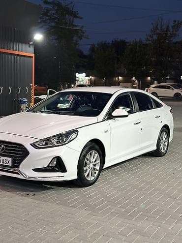 Hyundai Sonata: 2018 г., Седан