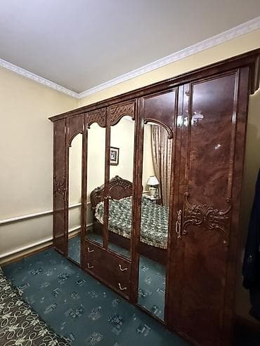 Спальные гарнитуры: Спальный гарнитур, Б/у, Двуспальная кровать, Шкаф, Комод, Дерево, Самовывоз, цвет - Коричневый — 4