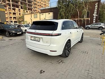 линолеум на авто: Lixiang L7: 2024 г., 1.5 л, Автомат, Электромобиль, Внедорожник — 6