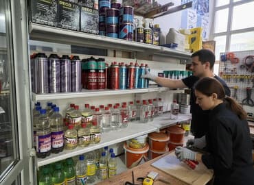 фреон продажа: Ассортимент товаров для строительства и ремонта, включающий — 1